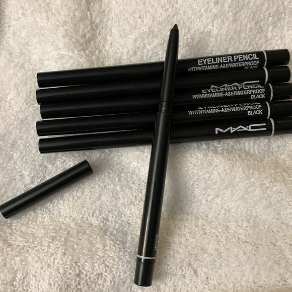 MAC Cosmetics Black Eyeliner Pencil 6 pencils​ - Picture 1 of 3